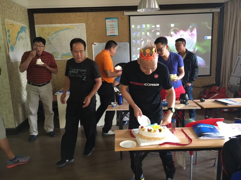 秘书长,英俊 有史以来最霸气的班长最英俊的秘书长 秘书长,英俊 有史以来最霸气的班长最英俊的秘书长