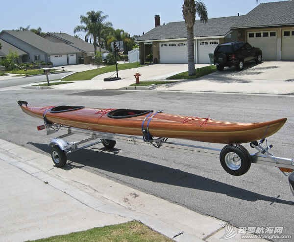 Trailex-SUT-350-S-22-foot-Sea-Kayak-G.jpg