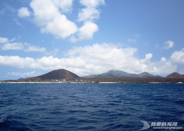 Ascension Island - approaching.jpg