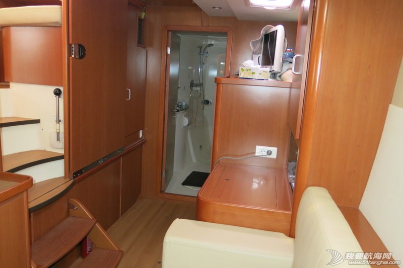 35_Master cabin area and ensuite.jpg