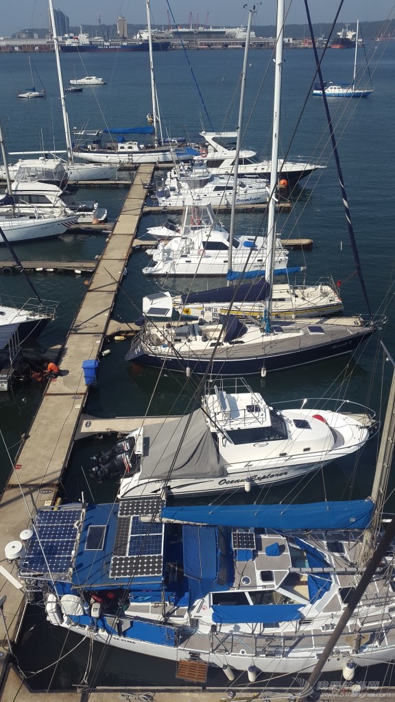 top view neighbour boats.jpg