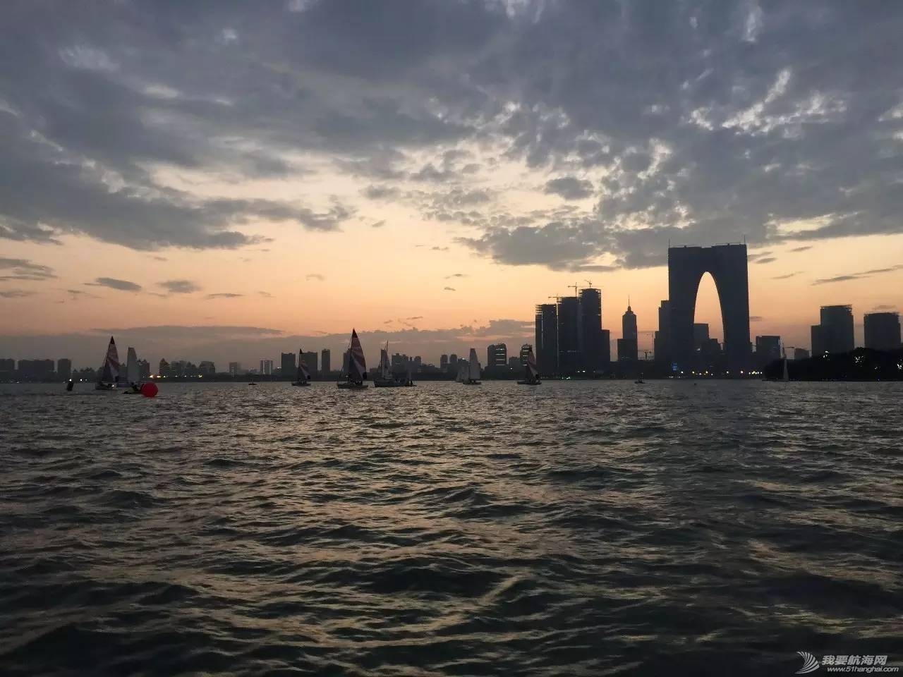 c40b1fc3c5b3840c53b1545b6f0ef687.jpg