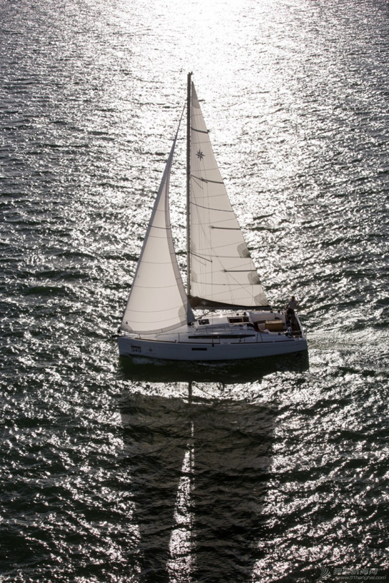 亚诺349单体帆船