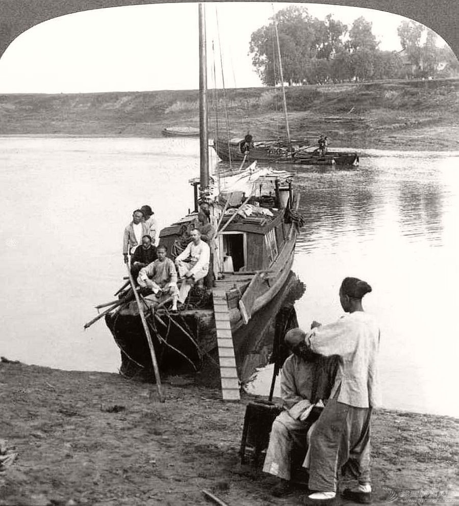 vintage-boats-of-old-china-junks-in-the-1900s-12.jpg