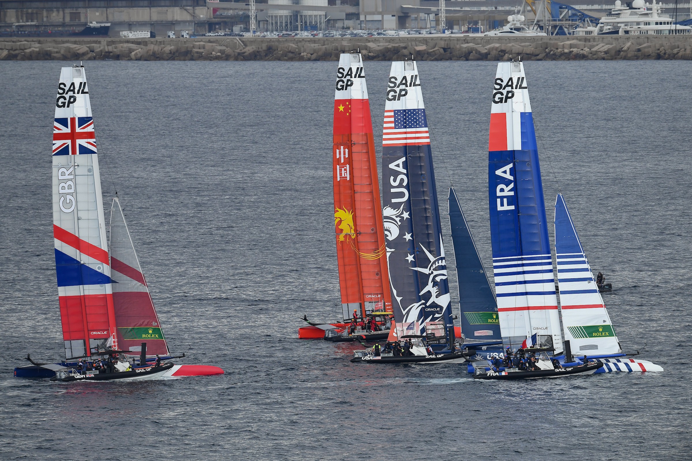 中法英美四支船队进行赛季第三的争夺.JPG