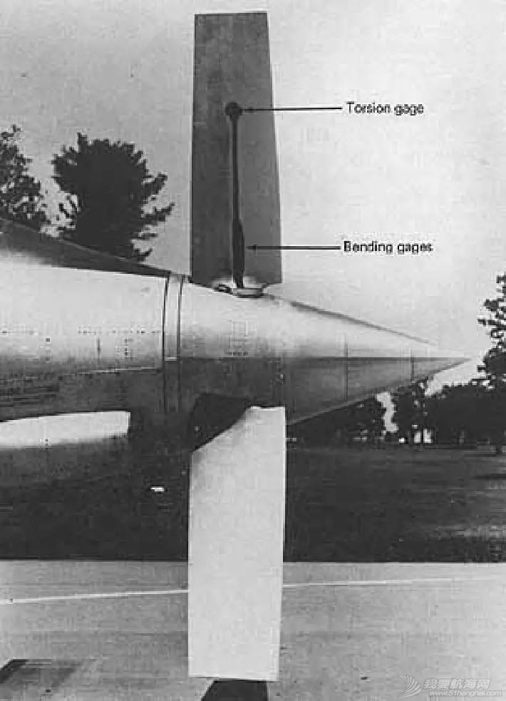 俄罗斯图-95战略轰炸机为什么用双层螺旋桨,有什么好处吗?w11.jpg