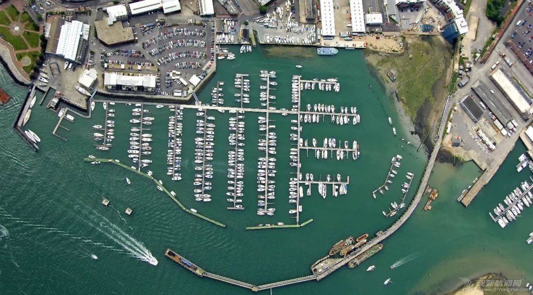 英国游艇码头分布第五篇,朴茨茅次w8.jpg