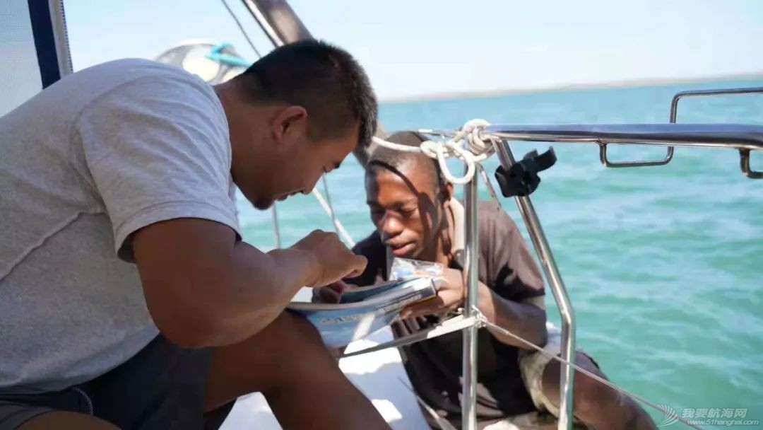 环球三年,船长终于在马达加斯加实现了“龙虾自由”w62.jpg