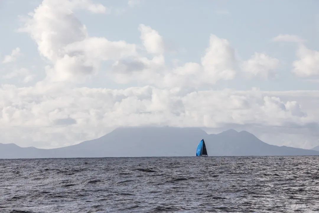 赛领周报 | 青岛号四摘克利伯赛程桂冠;SailGP悉尼英国队获胜;52超级系列赛Azzurra队领先;RHKYC征战青年美洲杯w18.jpg