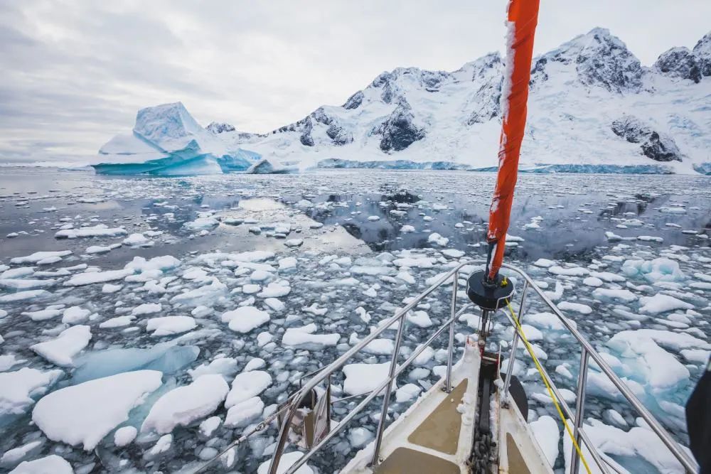 克利伯帆船赛组委会推出全新北极圈探险航行项目,配合拓展活动重启w2.jpg