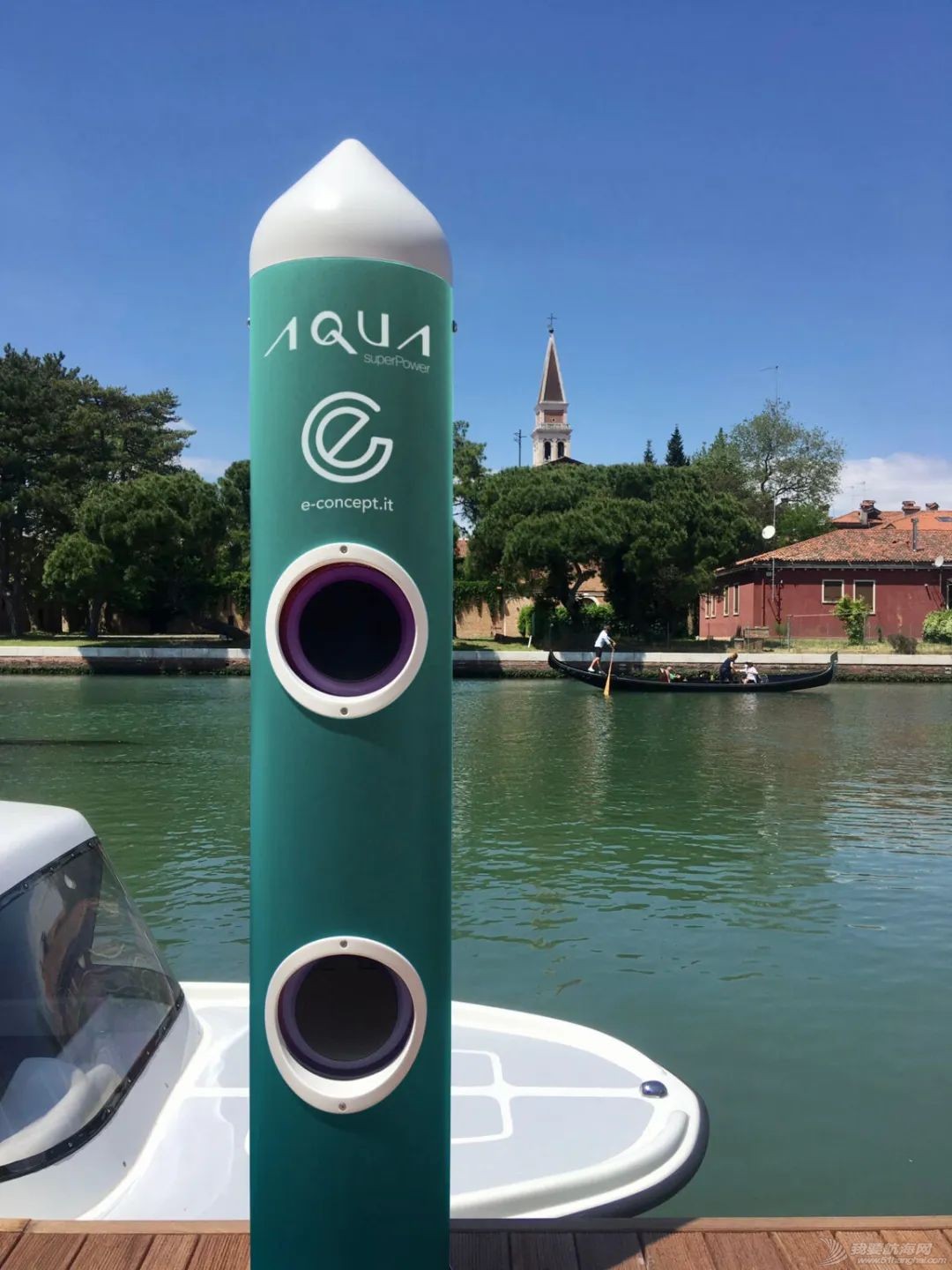 电动游艇充电桩在威尼斯游艇展上大放异彩w2.jpg
