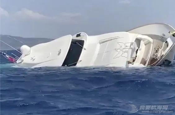 一艘定制超级游艇在土耳其海岸险些沉没w1.jpg
