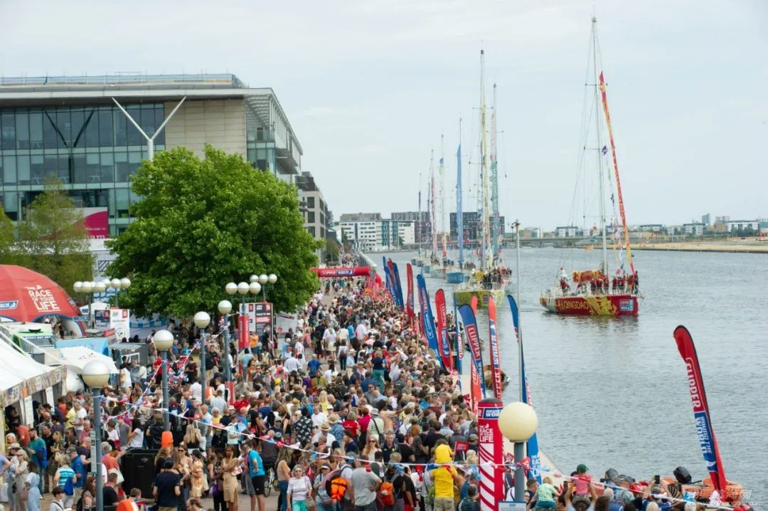克利伯2019-20帆船赛凯旋+颁奖仪式在伦敦皇家码头盛大举行w2.jpg