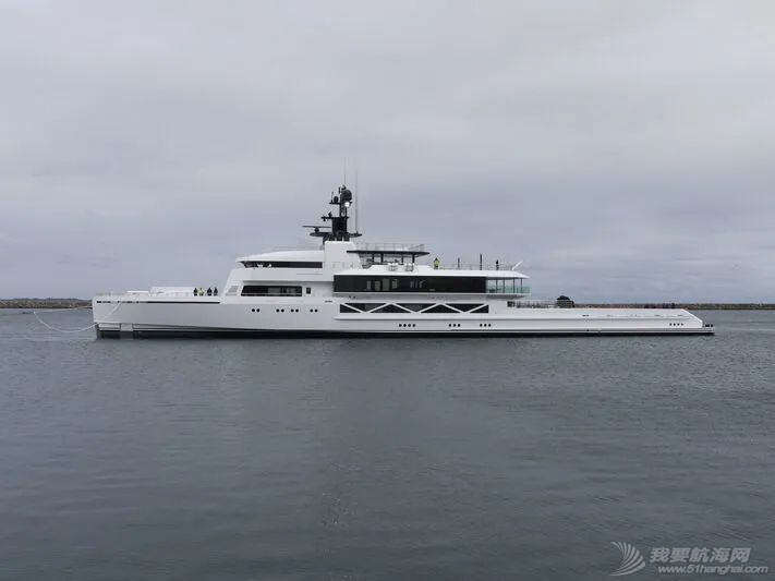 SilverYachts 85.3米全铝探险游艇下水w1.jpg