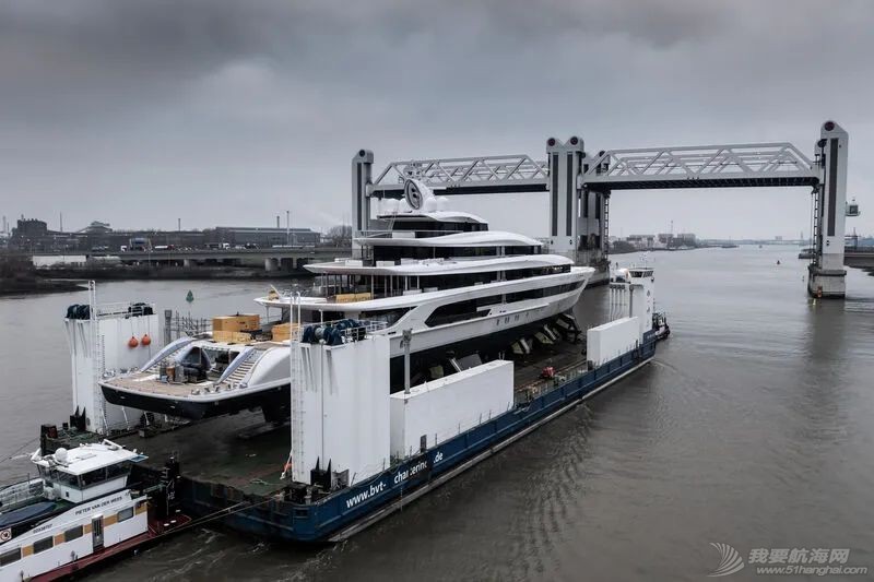 Oceanco 105米超级游艇重建后下水(多图)w4.jpg