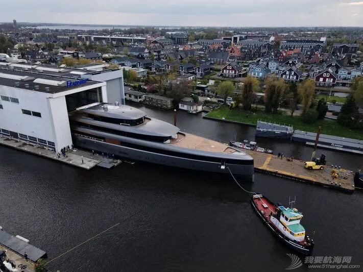 配备生物燃料发电机 斐帝星最新84米超艇下水w2.jpg