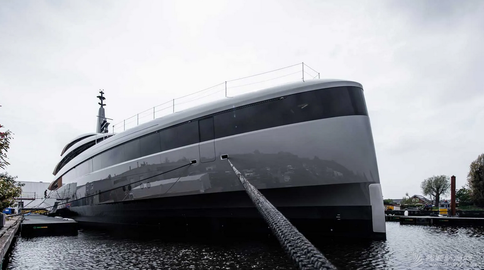 配备生物燃料发电机 斐帝星最新84米超艇下水w10.jpg