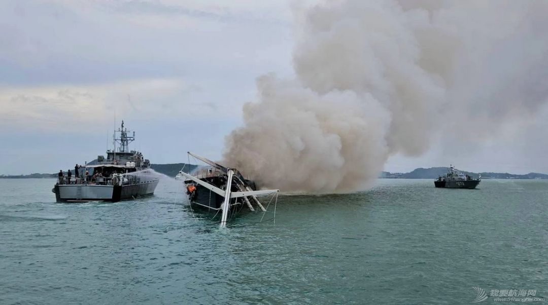大火吞没34米超级帆船 泰国海军介入w3.jpg