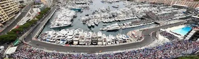 亿万富翁价值2亿美元的超级游艇现身摩纳哥F1大奖赛w22.jpg