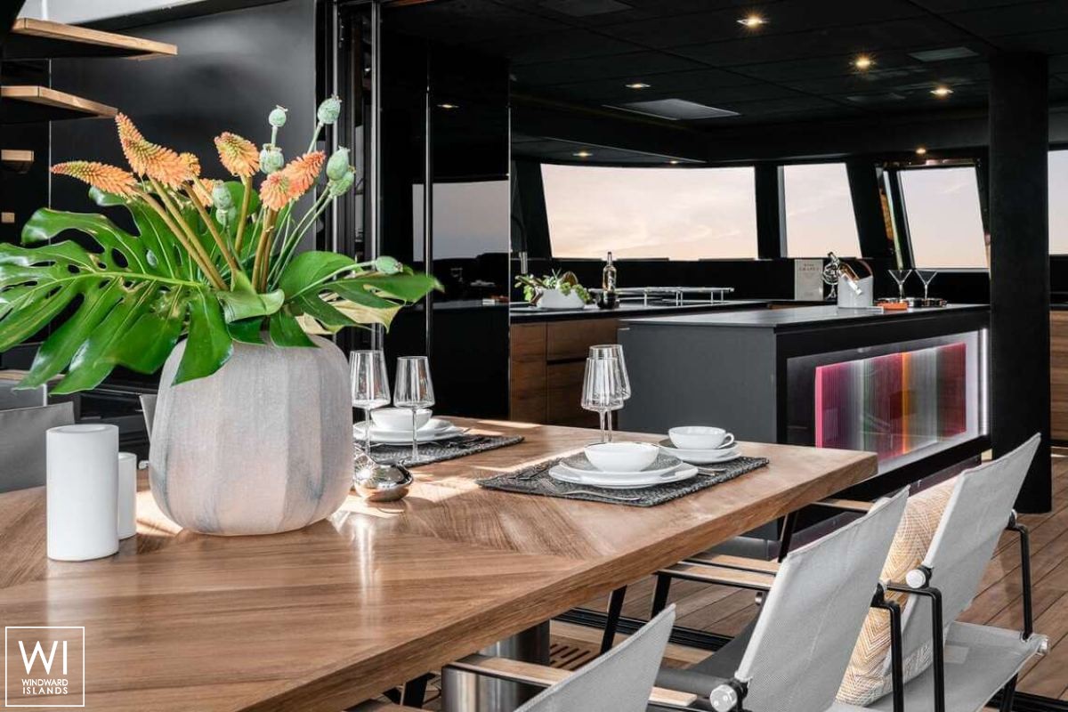 2077_sunreefyachtssailesupercat1676642255.jpg